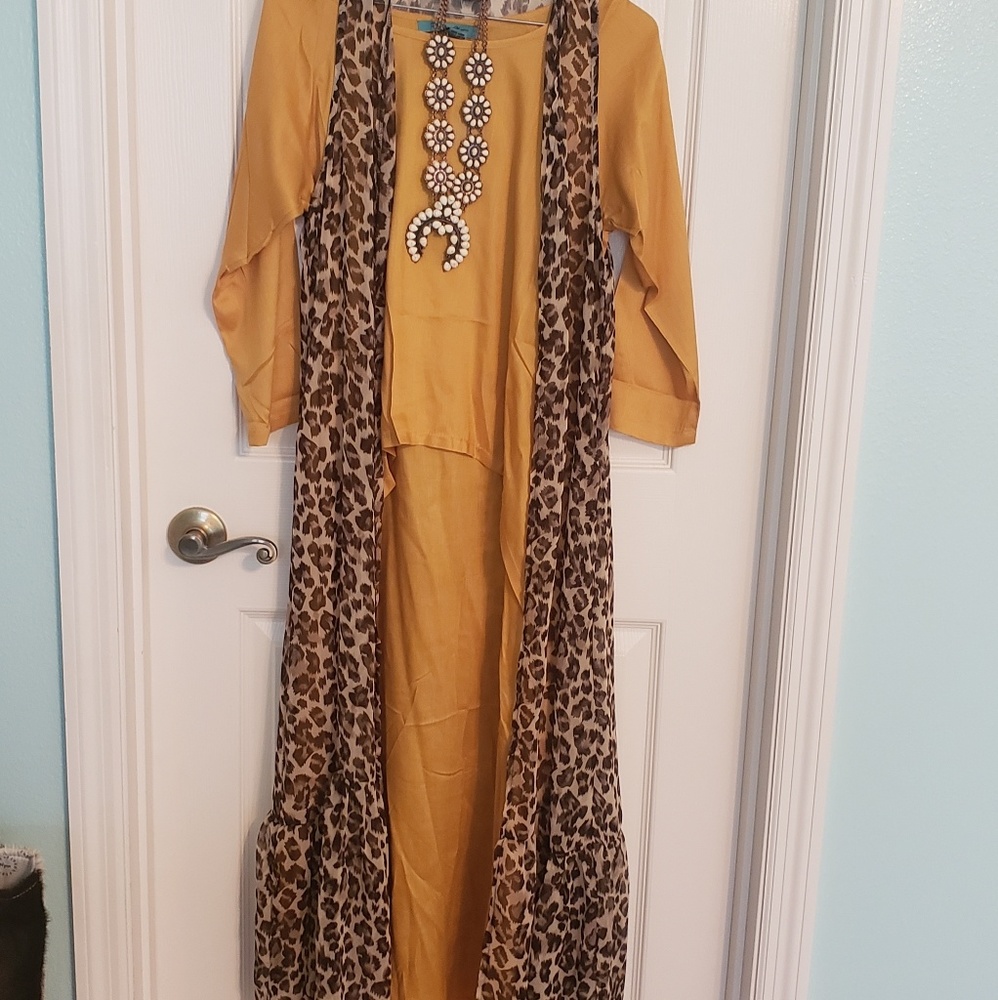 Leopard Print Duster & Mustard Hi-Low Duster